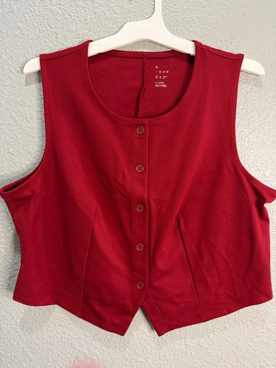 a new day Tops - a new day Red Cropped Button-Front Sleeveless Top size XL